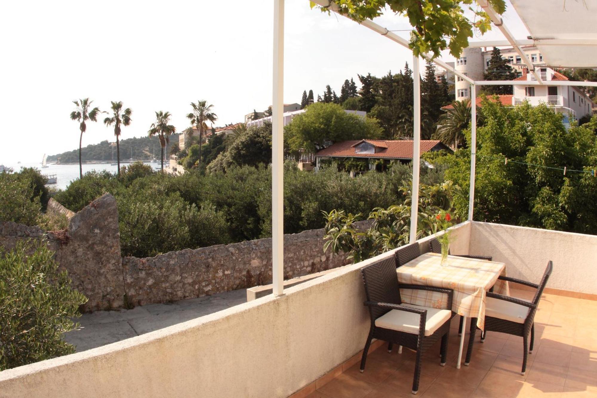 Apartments Grgo Χβαρ Δωμάτιο φωτογραφία