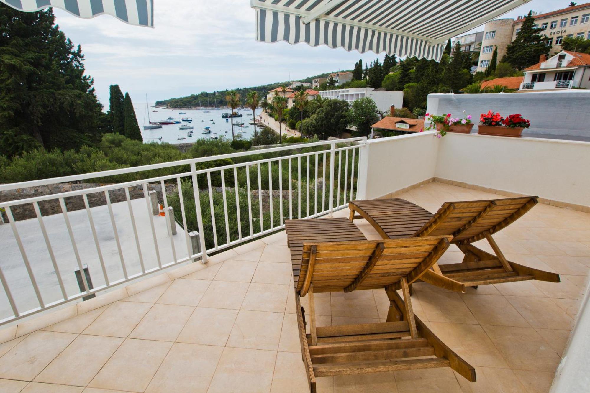Apartments Grgo Χβαρ Εξωτερικό φωτογραφία