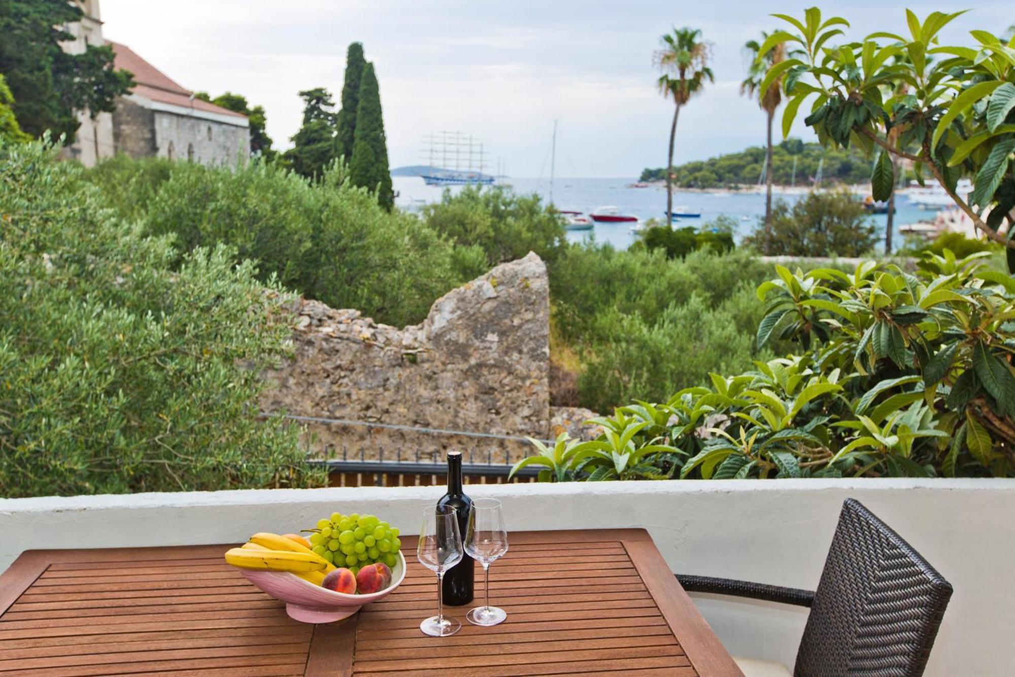 Apartments Grgo Χβαρ Εξωτερικό φωτογραφία